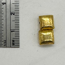Load image into Gallery viewer, 1 Designer Brushed 22K Vermeil Puffed 8x8mm Square Bead 10342