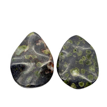 Load image into Gallery viewer, 1 Peridot Jasper Wavy Briolette Pendant Bead 006700