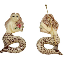 Load image into Gallery viewer, Carved inchBrunette inch Mermaid W/ Rose Centerpiece Bead 10801