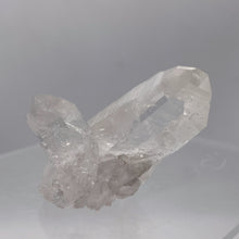 Load image into Gallery viewer, Quartz Crystal Collectors Natural Specimen | 72x45x30 | 5.5g| Clear| 1 Specimen|