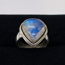 Load image into Gallery viewer, Moonstone Sterling Silver Oval Stone Ring | 8.5 | Blue Flash |