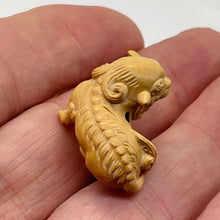 Load image into Gallery viewer, Ojime Netsuke Carved and Signed Guardian Lion | 1 Bead | 25x20x17mm | Cream