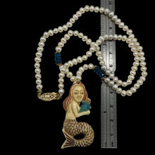 Load image into Gallery viewer, Splash Carved Mermaid Pearl & 14Kgf 18 inch Necklace 210311