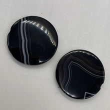 Load image into Gallery viewer, 1 Sardonyx Agate 40mm Coin Briolette Bead 8578