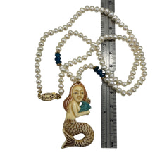 Load image into Gallery viewer, Splash Carved Mermaid Pearl & 14Kgf 18 inch Necklace 210311