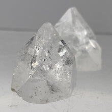 Load image into Gallery viewer, Apophyllite Stilbite Duo 104tcw Pyramids | 22x20 to 23x18mm | Clear, White |