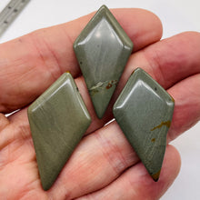Load image into Gallery viewer, Owyhee Jasper Kite Briolette Pendant Beads | 43x23x4mm | Gray | 3 Beads |