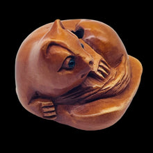Load image into Gallery viewer, Carved Boxwood Kitty Cat On Clam Shell Ojime/Netsuke Bead | 24x21.5x22mm | Brown