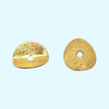 Load image into Gallery viewer, 2 Designer Brushed 22K Vermeil Wavy Disc Beads 9089