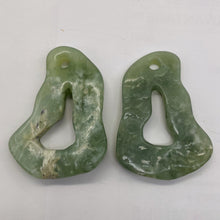 Load image into Gallery viewer, Serpentine New Jade 19g Irregular Loop Pendant Beads| 55x40x8mm | Green, White |
