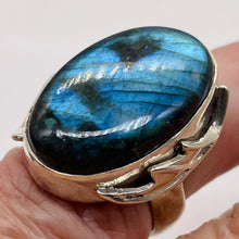 Load image into Gallery viewer, Labradorite Sterling Silver Oval Stone Ring | 7 | Blue Flash | 1 Ring |