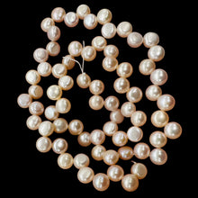 Load image into Gallery viewer, Top Drilled Button Lavender Pink FW Pearl Strand 104761