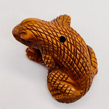Load image into Gallery viewer, Intricate Carved & Signed Boxwood Lizard Ojime/Netsuke Bead