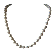 Load image into Gallery viewer, Lovely Creamy White Freshwater Pearl & 14K Gold 21 inch Necklace 9809