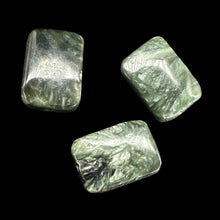 Load image into Gallery viewer, 3 Sultry Green Seraphinite 14x10x4mm Rectangle Focal Beads 8688