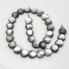 Load image into Gallery viewer, Black Lip Mother of Pearl Heart | 14x14x7 | Black Silver | 2 Bead(s)