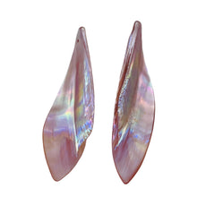 Load image into Gallery viewer, Pink Mussel Shell Designer Blade Cut Pendant Bead 4423A