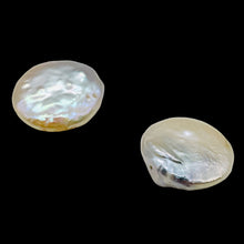 Load image into Gallery viewer, 1 Warm Platinum 13.5mm Coin Pearl 004774