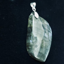 Load image into Gallery viewer, Labradorite Sterling Silver Natural | 1 1/2" Long | Blue/Gray | 1 Pendant |
