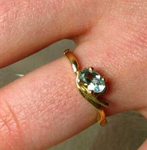 Load image into Gallery viewer, Natural Oval Aquamarine Solid 14Kt Yellow Gold Solitaire Ring Size 6 9982M - PremiumBead Alternate Image 8