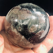 Load image into Gallery viewer, Garnet Scry Sphere Round | 3" | Red/Black | 1 Sphere |