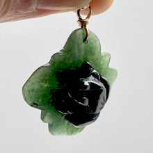 Load image into Gallery viewer, Ribbit Hematite Frog On Aventurine Lily Pad 14Kgf Pendant | 28x28.5x11mm |