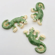 Load image into Gallery viewer, Gecko Hand Carved Water Buffalo Bone Bead 10753 - PremiumBead Alternate Image 5
