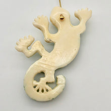 Load image into Gallery viewer, Gecko Hand Carved Water Buffalo Bone Bead 10753 - PremiumBead Alternate Image 3