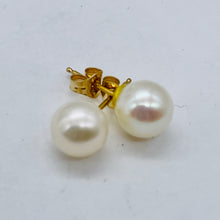 Load image into Gallery viewer, Pearl 14K Gold 7mm Stud Earrings | 1/4 inch | White | 1 Pair |