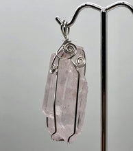 Load image into Gallery viewer, Light Lavender Kunzite Sterling Silver Wire-Wrap Crystal Prendant| 2 Inch Long|