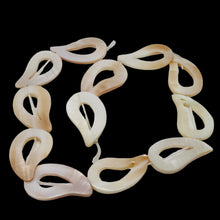 Load image into Gallery viewer, Paisley Picture Frame Mother of Pearl Bead Strand 109582