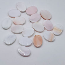Load image into Gallery viewer, 3 Beads of Pink Conch Shell 17x12mm Oval Beads 9460