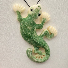 Load image into Gallery viewer, Gecko Hand Carved Water Buffalo Bone Bead 10753 - PremiumBead Alternate Image 6