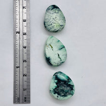 Load image into Gallery viewer, 3 Mint Green Turquoise Teardrop Pendant Beads 7417