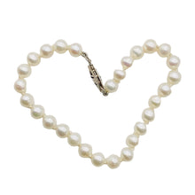 Load image into Gallery viewer, Creamy White 5mm FW Pearl & Silver 7" Bracelet 9916A