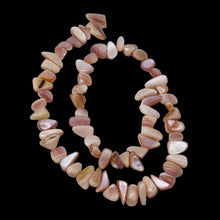 Load image into Gallery viewer, Pink Mother of Pearl Shell Briolette Bead Strand 103145