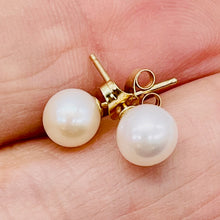 Load image into Gallery viewer, Pearl 14K Gold 6mm Stud Earrings | 6mm | White | 1 Pair |