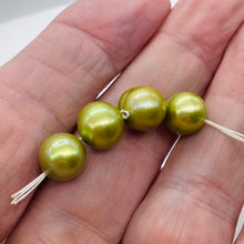 Load image into Gallery viewer, 4 Giant 10-11mm Juicy Key Lime FW Pearls 9059
