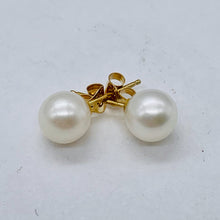 Load image into Gallery viewer, Pearl 14K Gold 7mm Stud Earrings | 1/4 inch | White | 1 Pair |
