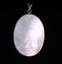 Load image into Gallery viewer, Glam Carved Tahitian Mop Shell Cameo Pendant 9933B - PremiumBead Alternate Image 2