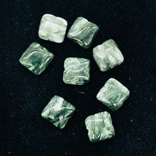 Load image into Gallery viewer, Siberia Russian Seraphinite 8x8mm Bead 8 inch Strand 9389HS