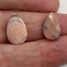 Load image into Gallery viewer, 2 Pink Botswana Agate Faceted Briolette Beads 6768