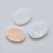 Load image into Gallery viewer, 3 Beads of Pink Conch Shell 17x12mm Oval Beads 9460