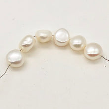 Load image into Gallery viewer, Creamy White 9mm to 10mm Button FW Pearl Strand 104500