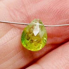Load image into Gallery viewer, Garnet Grossular Flat Faceted Briolette Pendant Bead | 8x6x4mm(1.4ct) |Green| 1