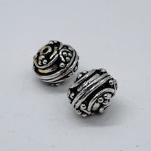 Load image into Gallery viewer, Designer 21 intricate Spiral 2.7 Grams Sterling Silver Bead 4019