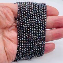 Load image into Gallery viewer, Rainbow Metalic Peacock FW Pearl Strand 101062