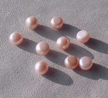 Load image into Gallery viewer, 9 Beads of Enchanting Natural Pink FW Button Pearls 4475 - PremiumBead Alternate Image 2