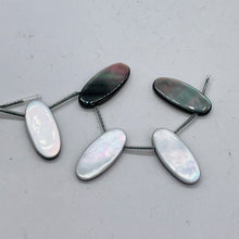 Load image into Gallery viewer, 5 Tahitian Mother of Pearl Shell 18x8mm Oval Drop Beads 4342