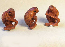 Load image into Gallery viewer, Carved & Signed Adorable Bird Boxwood Ojime/Netsuke Bead - PremiumBead Alternate Image 3